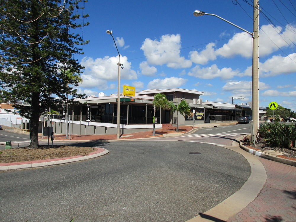 The Queens Gladstone Exterior photo